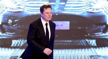 Cổ phiếu Tesla giảm luôn 5% sau khi các nhà đầu tư nghe xong kế hoạch phát triển, Elon Musk lại mất ngôi giàu nhất thế giới